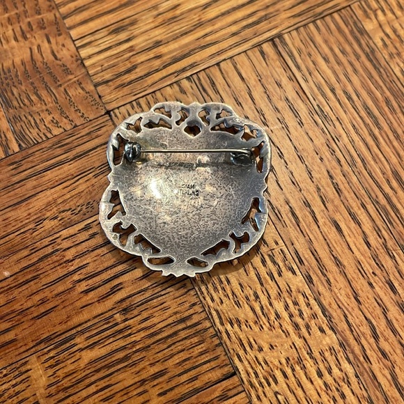 Vintage Siam Sterling Silver and White Heart Brooch - Picture 2 of 5